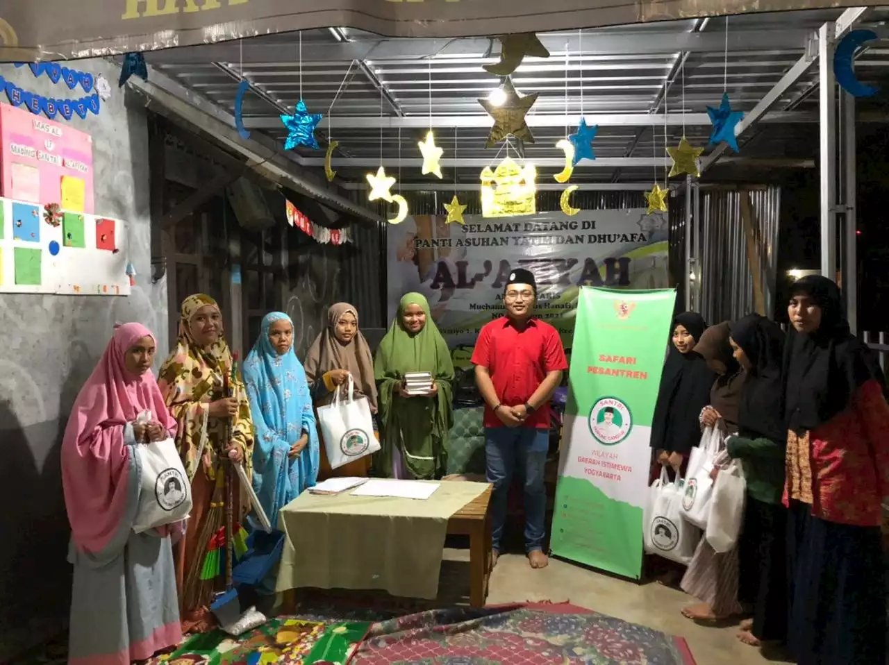 Santri Dukung Ganjar Berbagi Keberkahan Ketika Safari Pesantren di DIY