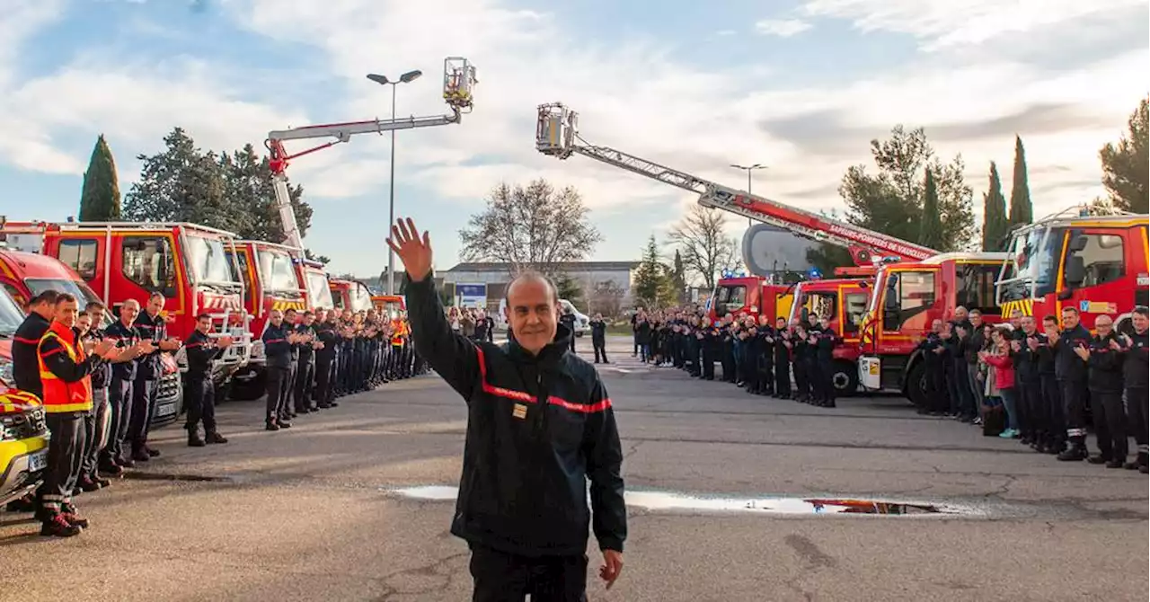 Avignon : une haie d'honneur pour Michel-Ange Santamaria