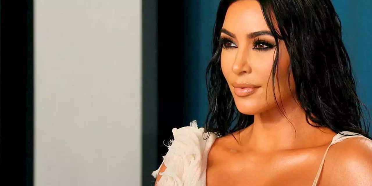 Pourquoi le « vocal fry » façon Kim Kardashian dessert les femmes