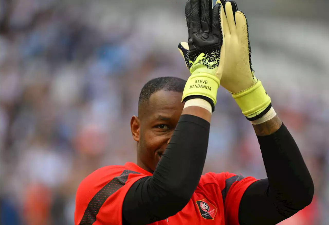 Steve Mandanda prend congé des Bleus : la retraite d’une doublure solaire