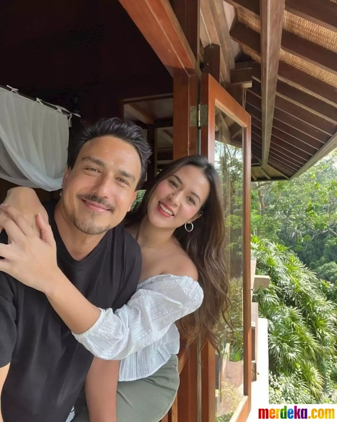 Foto : 5 Tahun Usia Pernikahan, Ini Deretan Foto Raisa & Hamish Daud yang Makin Romantis | merdeka.com