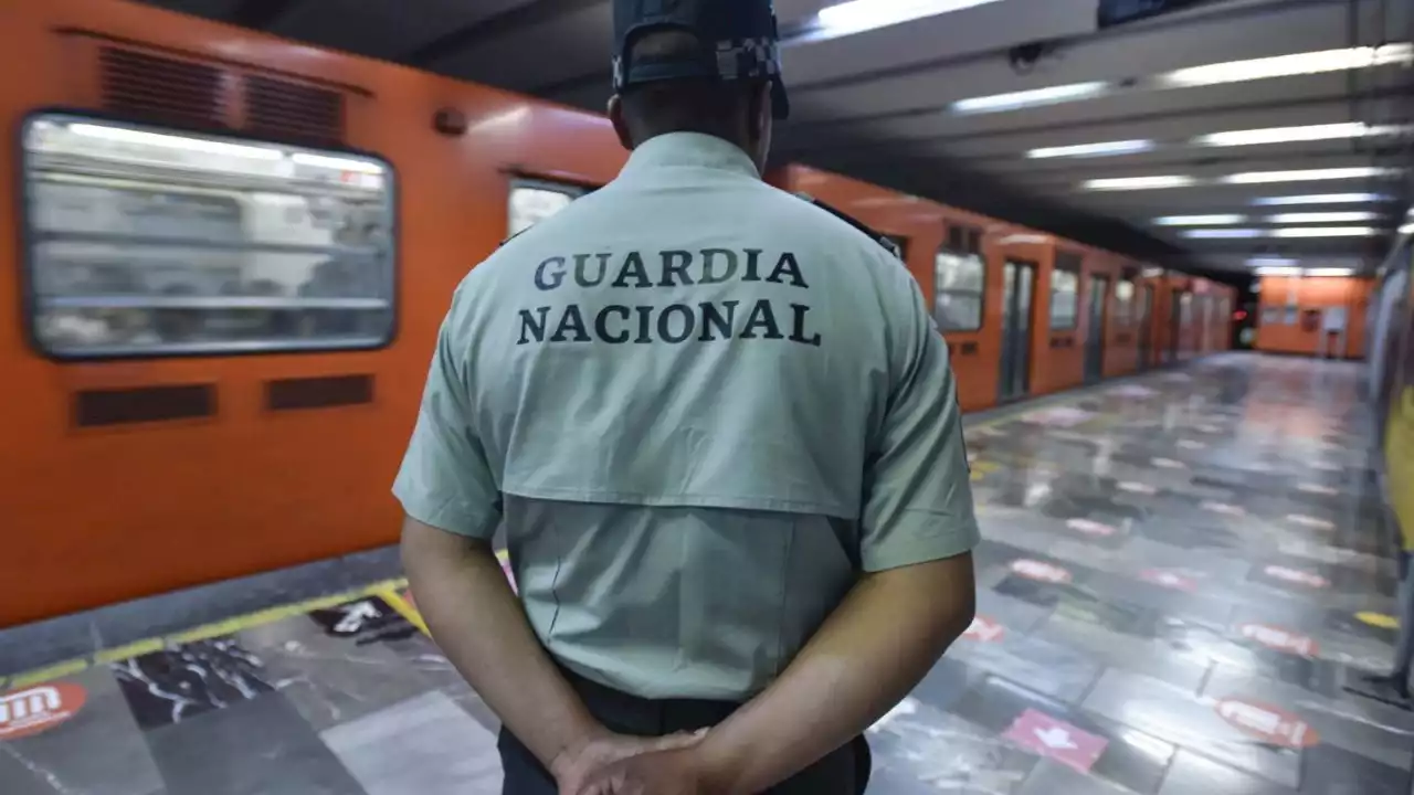 Joven es detenido en el Metro por la Guardia Nacional; oficiales involucrados serán sancionados