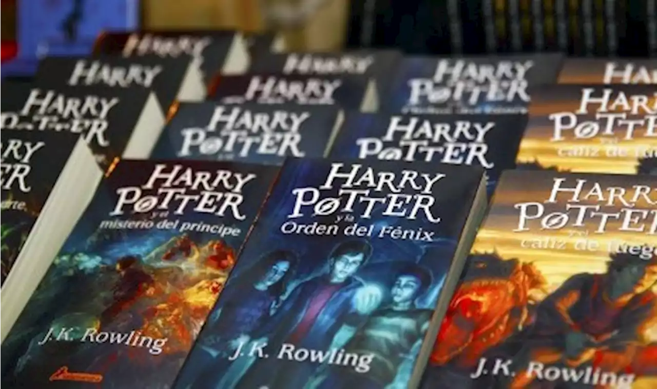 Nama JK Rowling Dihapus dari Novel |em|Harry Potter |/em|Oleh Situs Penjualan Buku, Fans Protes |Republika Online