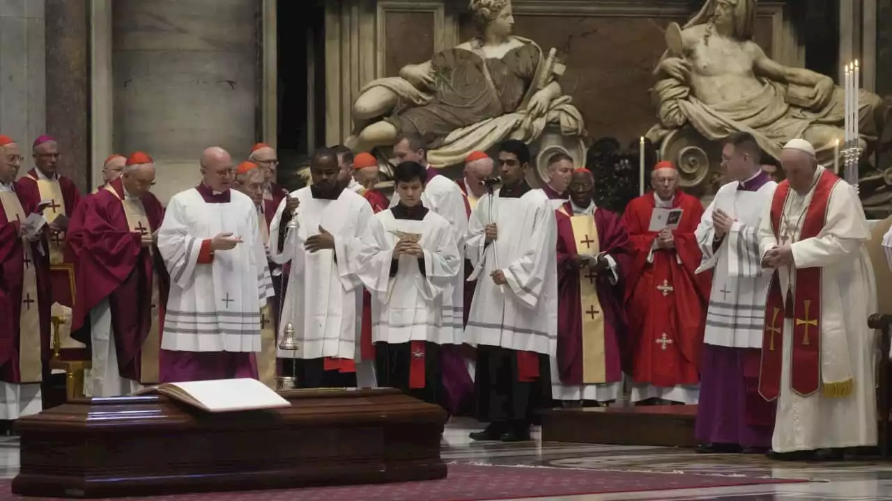 Cardinal George Pell farewelled at the Vatican in final journey home to Australia