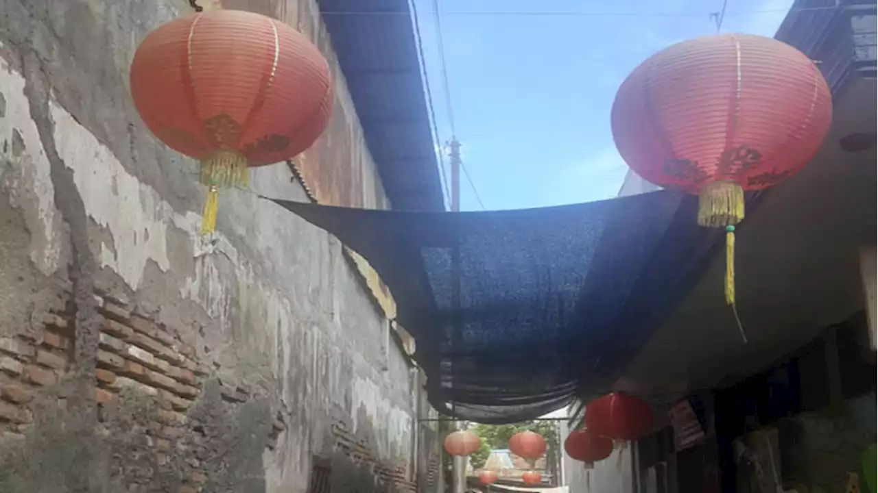 Mengintip Keindahan Gang Perkampungan di Sudiroprajan Solo yang Penuh Lampion