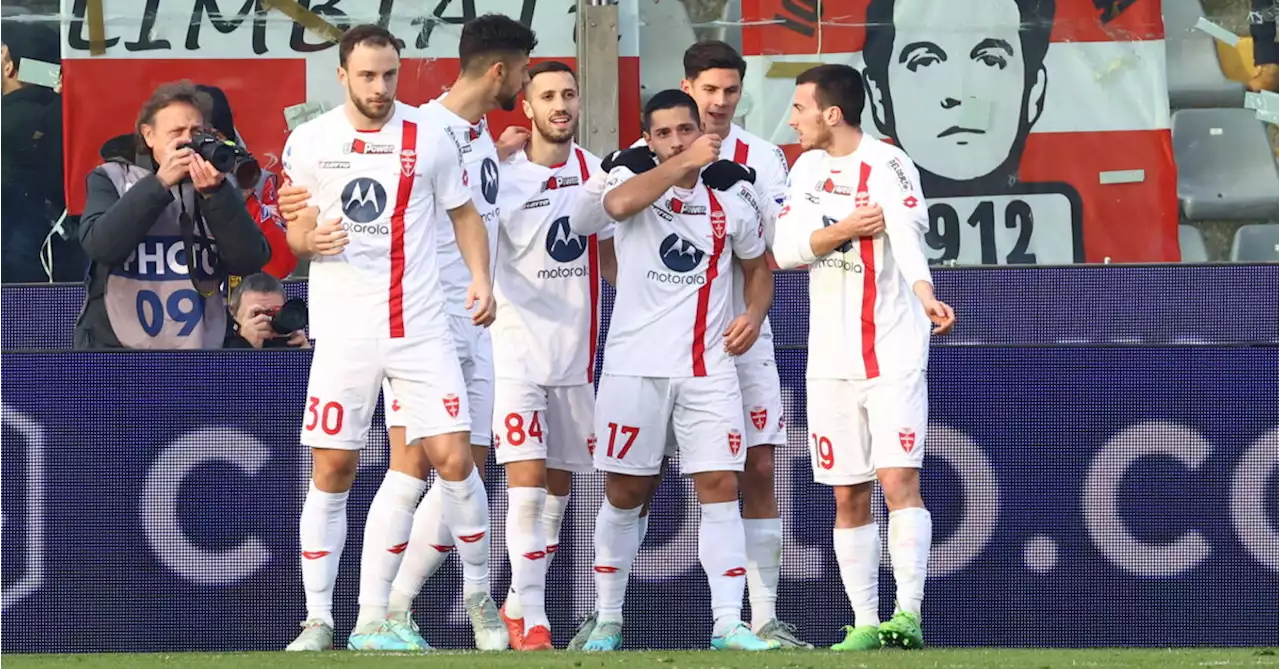 Serie A, Cremonese-Monza 2-3: doppietta di Caprari e gol di Ciurria