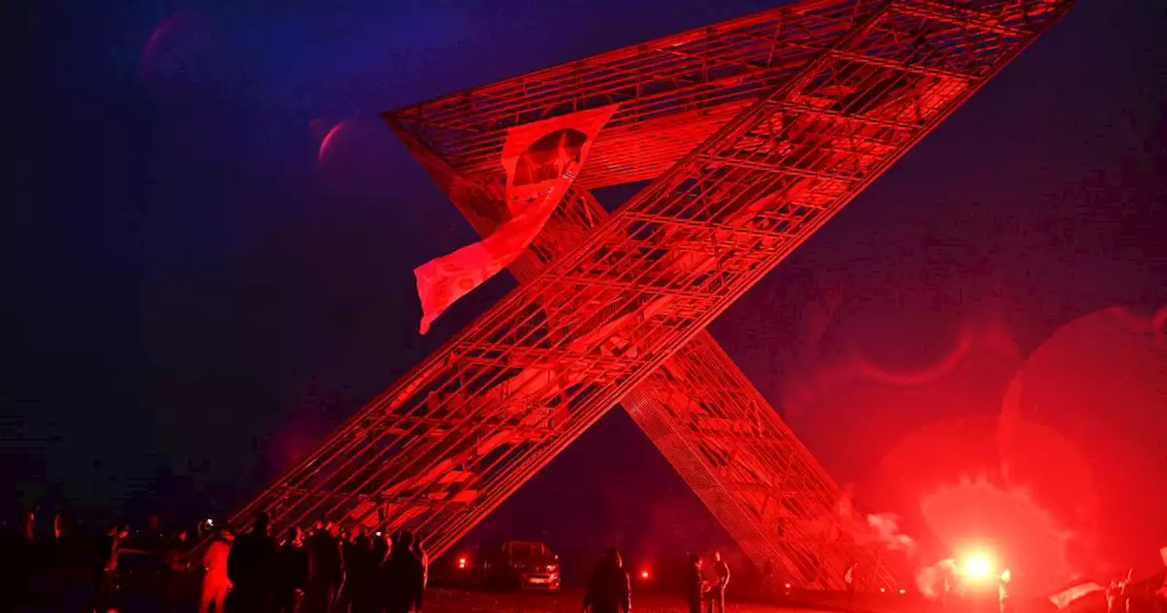 „Aktion Feuerberg“: IG Metall protestiert mit Flammenstrahl am Saar-Polygon für Ford-Standort Saarlouis (mit Bildergalerie)