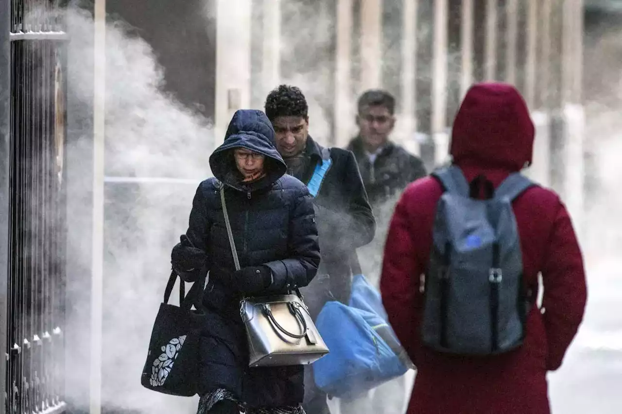 After extreme cold weather alert, Toronto opens three warming centres on weekend