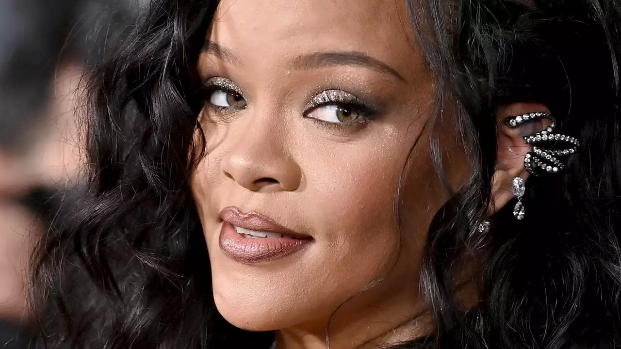 Rihanna Shares a First Glimpse of Her Super Bowl Wardrobe