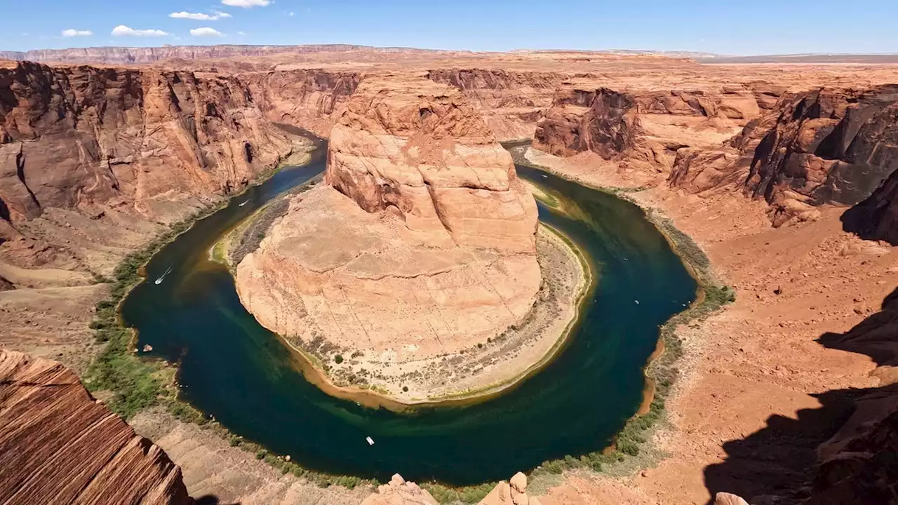 Developers are trying to build hundreds of thousands of homes in Arizona. New report warns there isn't enough water.