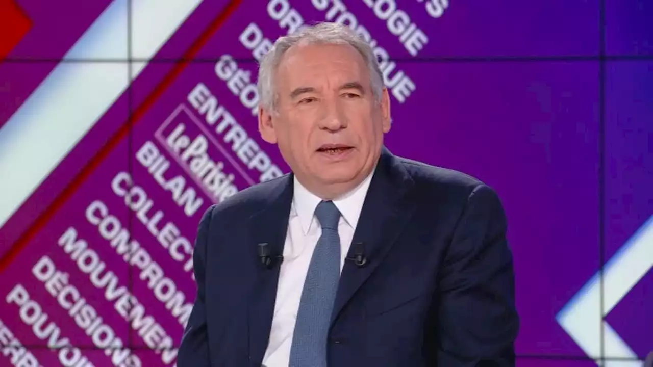 Présidentielle 2027: François Bayrou 'n'écarte pas' l'éventualité d'une candidature