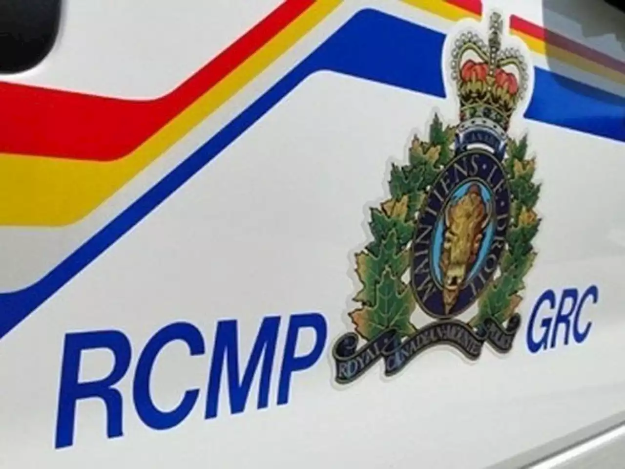 Calgary man dies in rollover near Nanton