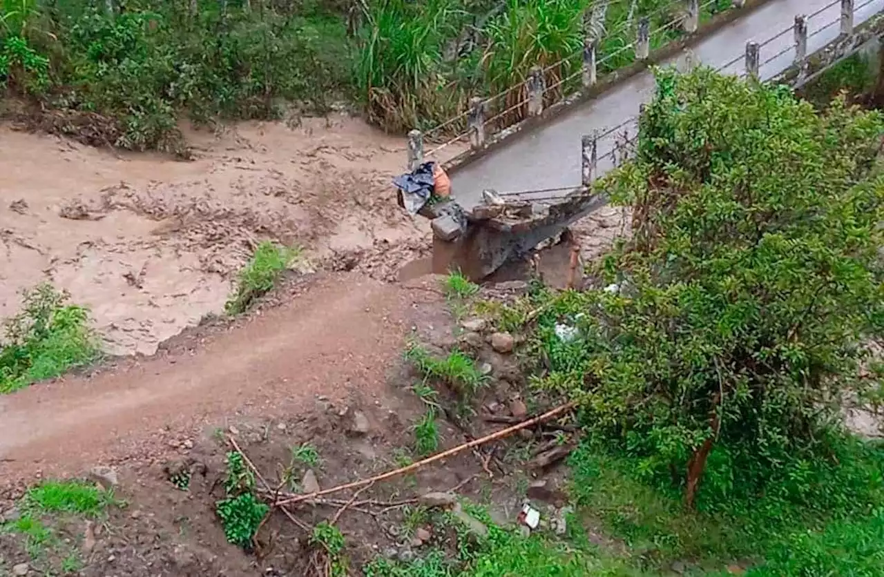 Viviendas, puentes y colegios sufren los impactos de las lluvias en tres municipios de Antioquia