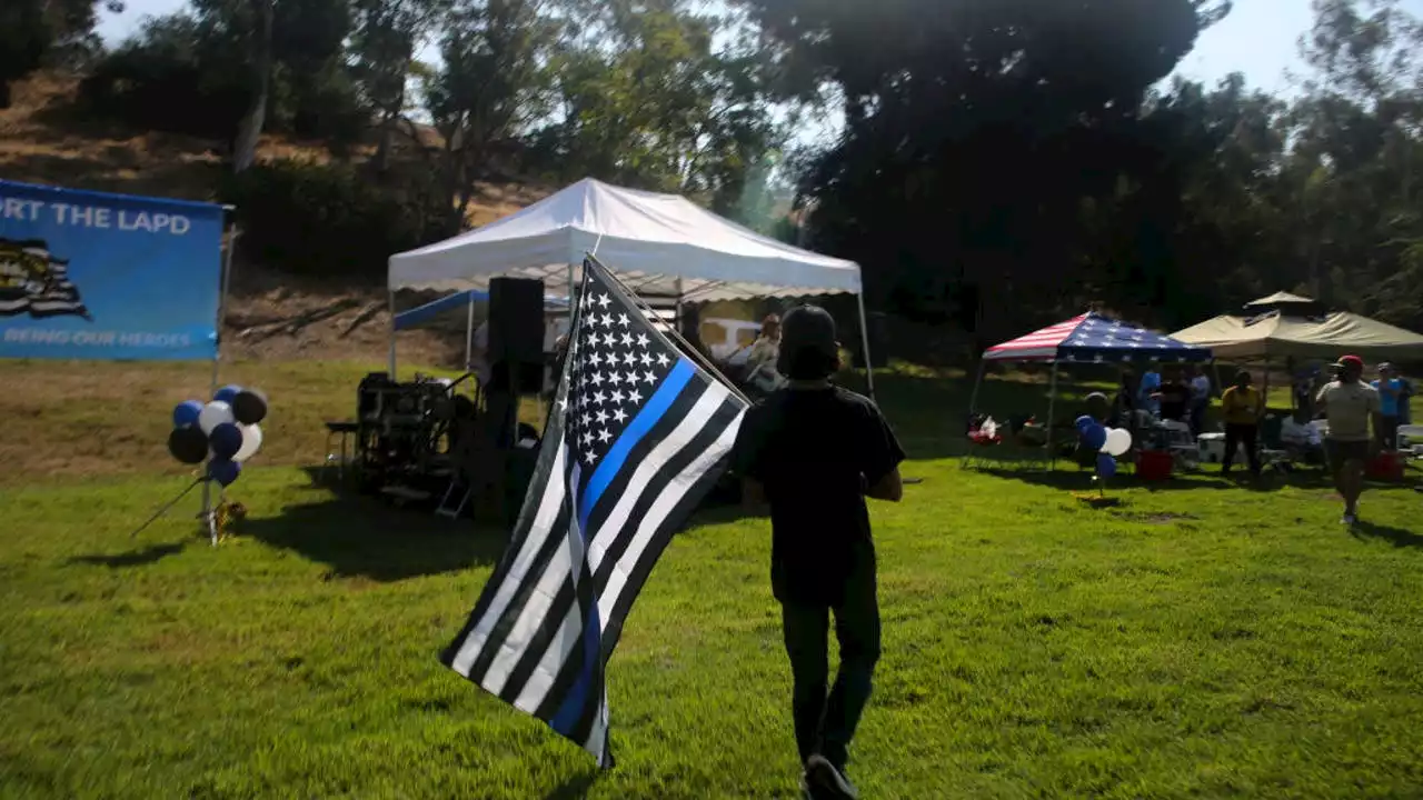 LAPD removes 'Thin Blue Line flag' from station after receiving complaint