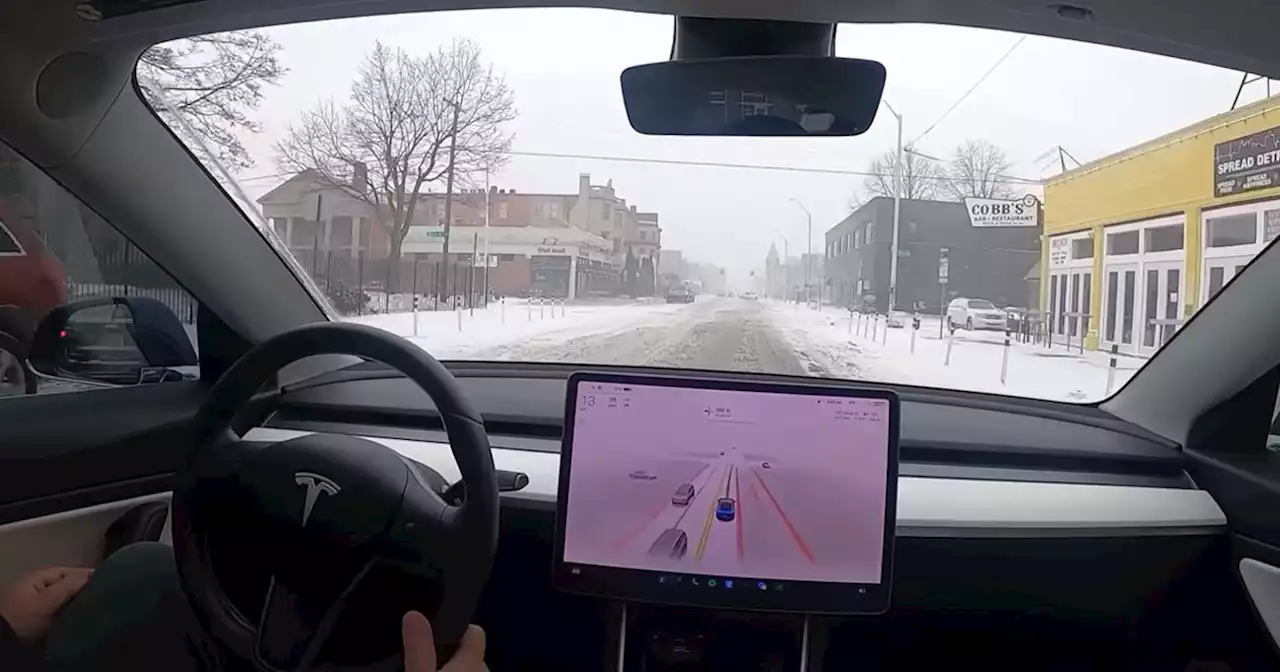 Video Shows Tesla on Full Self-Driving Failing Miserably on Snowy Road