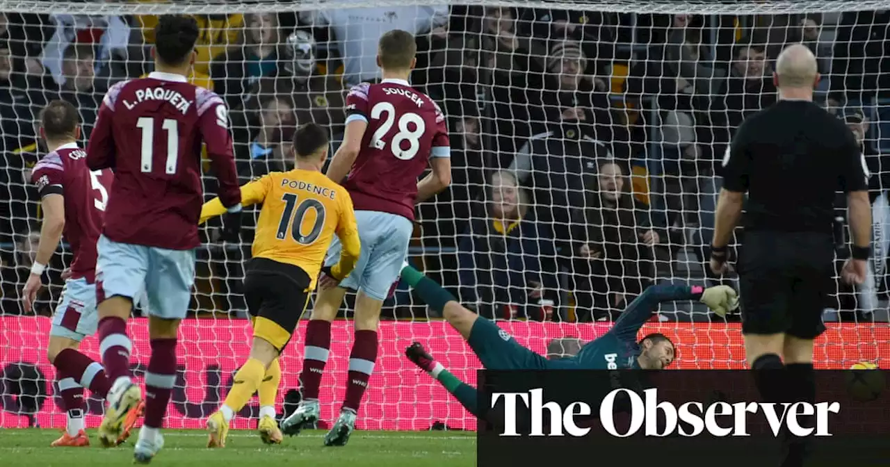 Wolves heap pressure on David Moyes after Podence sinks West Ham