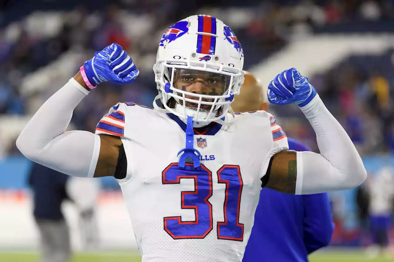 Source: Bills safety Damar Hamlin visits teammates for first time since injury