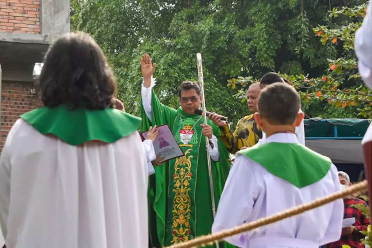 Gereja Katalik Santo Yosef Miliki Taman Iman