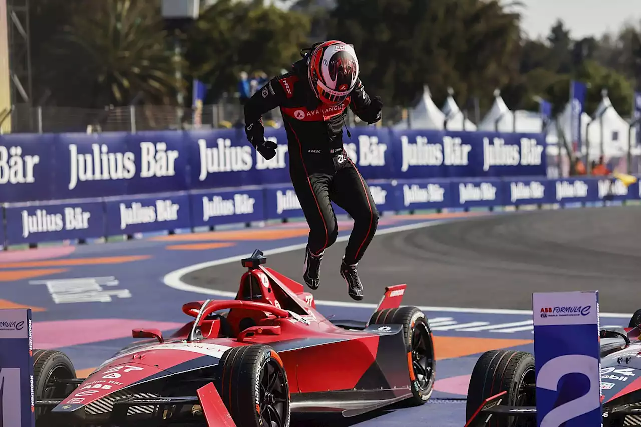 Dennis &quot;surprised himself&quot; with crushing Mexico City FE victory