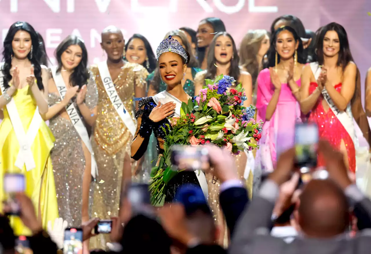 Miss USA R’Bonney Gabriel Crowned Miss Universe 2022