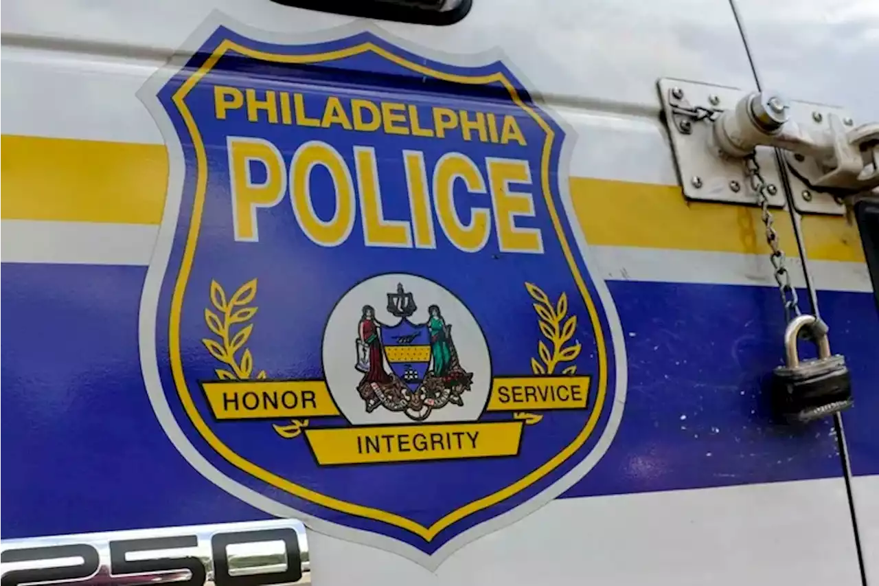 Phila. police tase suspect after chase and crash