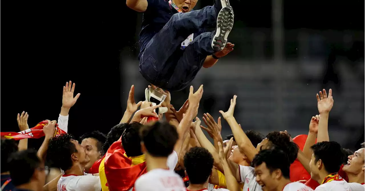 Departing coach Park focused on Vietnam's push for victory