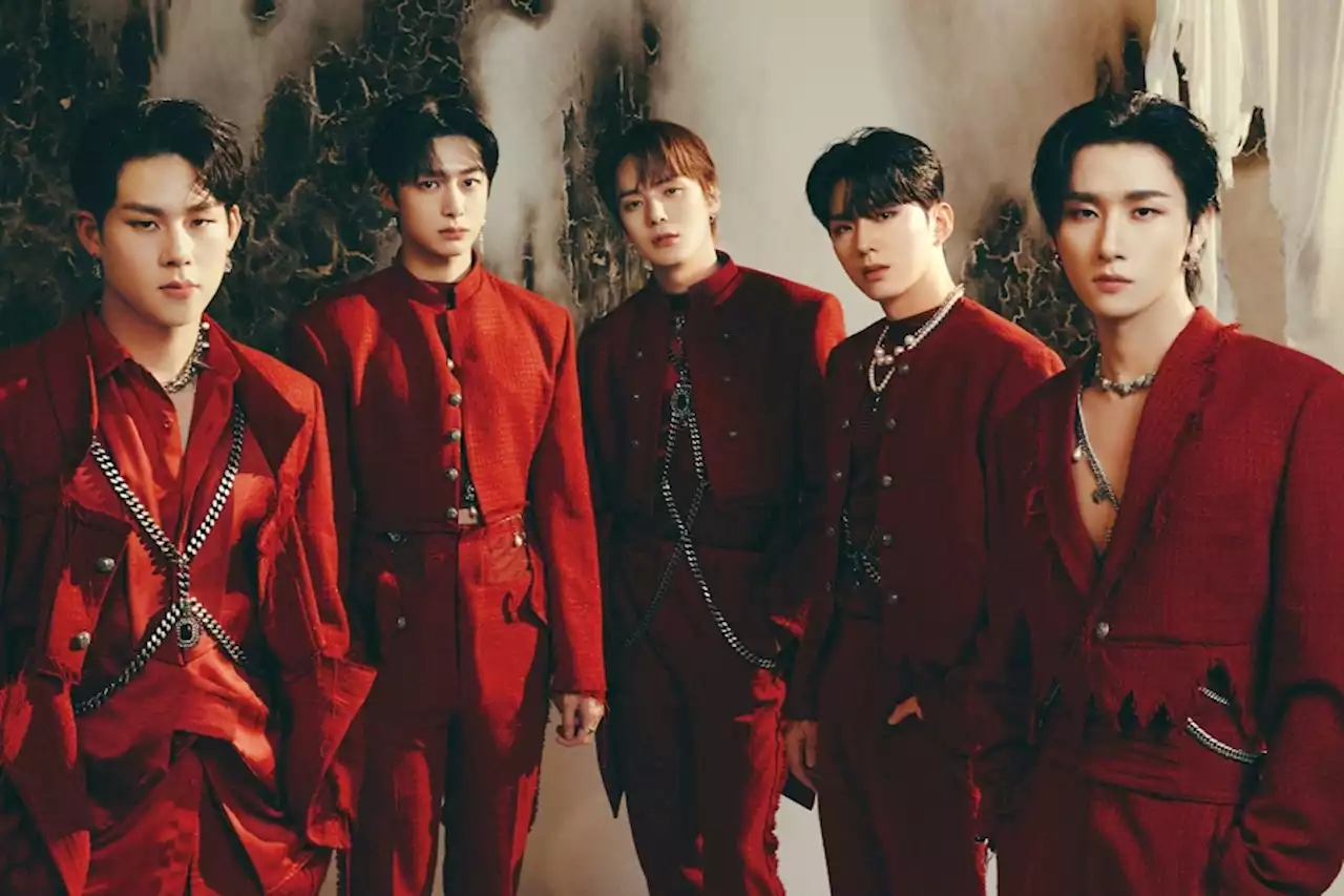 MONSTA X Breaks Their 1st-Week Sales Record With “REASON”