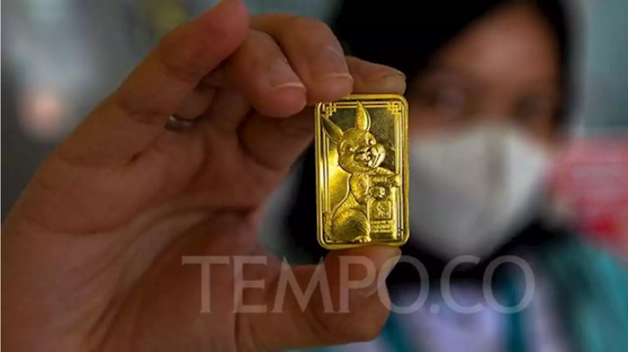 Harga Emas Antam Hari Ini Naik Tipis Menjadi Rp 1.043.000 Per Gram