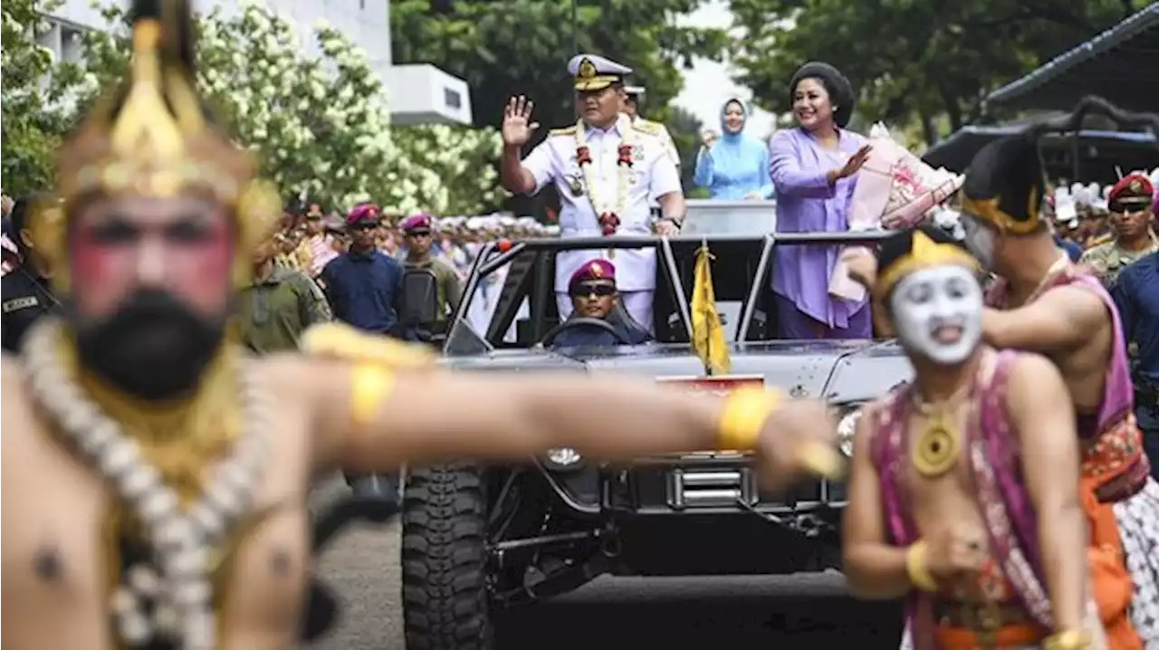 Panglima TNI, 3 Kepala Staf Angkatan dan Kapolri Main Wayang Orang Lakon Pandawa Boyong