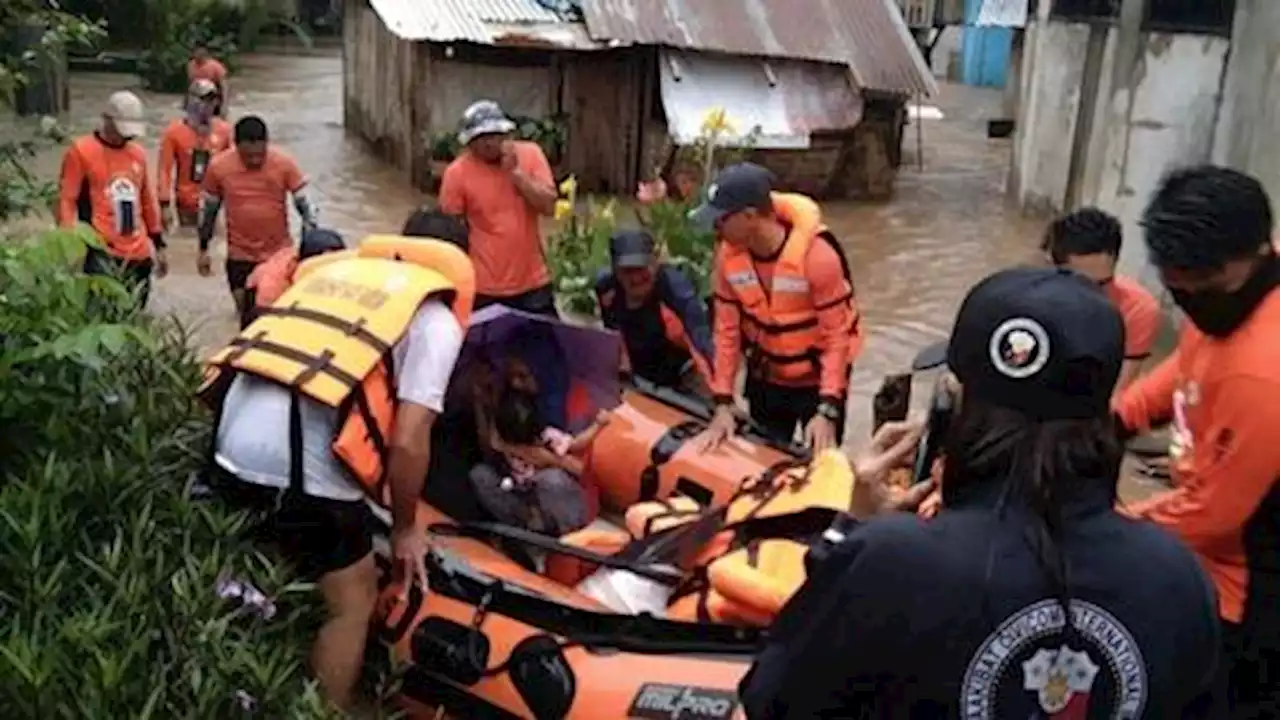 Death toll rises as heavy rains continue to batter the Philippines