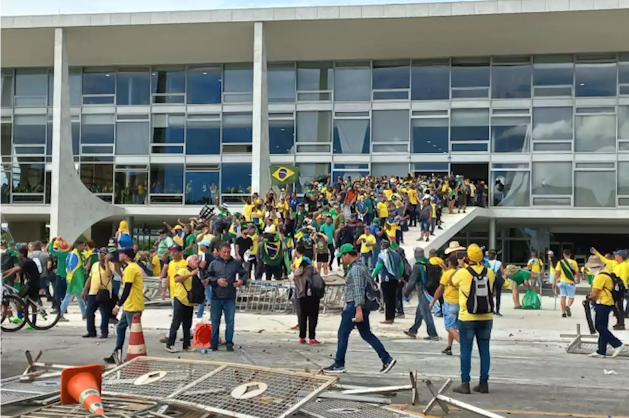 A controversa ação do GSI com os militares durante a invasão ao Planalto