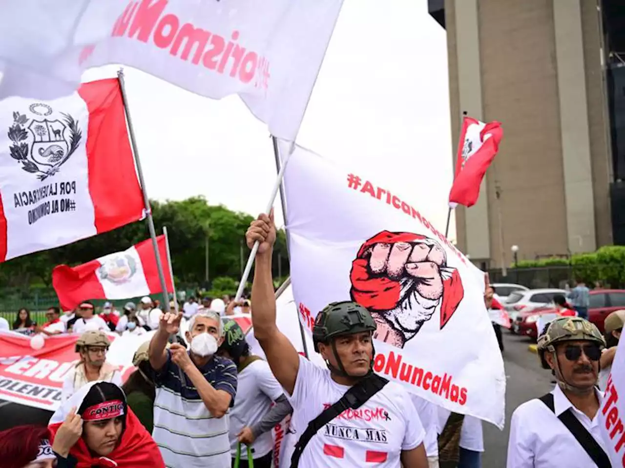 Perú extiende estado de emergencia para controlar protestas sociales