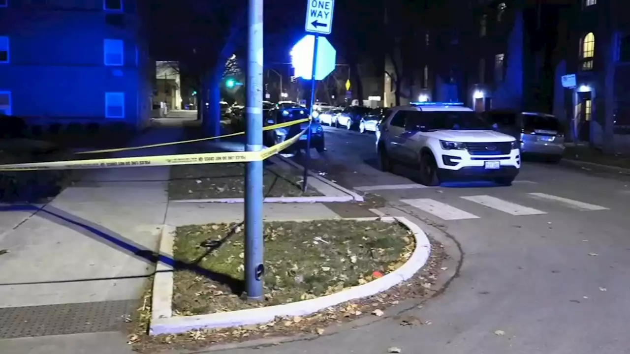 West Rogers Park shooting: Man shot to death while sitting in car on North Side, Chicago police say