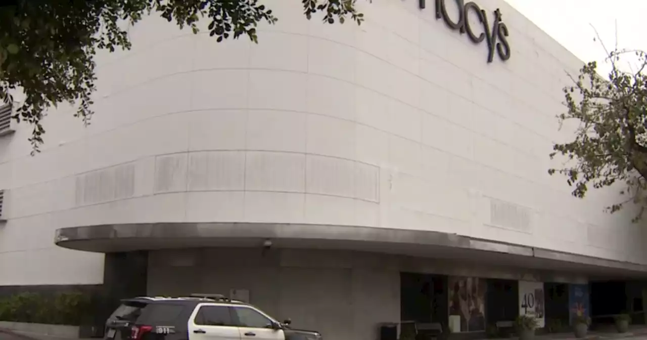 Police look for 2 suspects who reportedly fired shots in Baldwin Hills Macy's