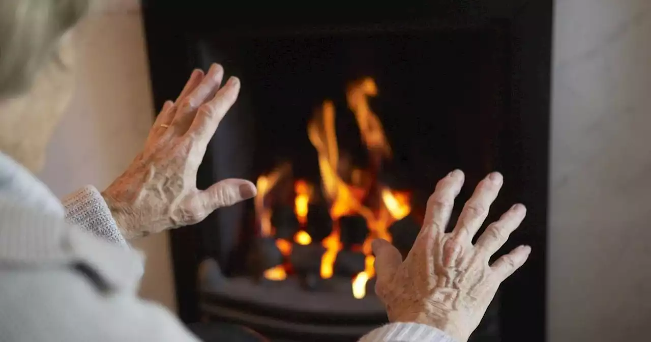 DWP urges older people to check bank account for heating bill help of up to £600