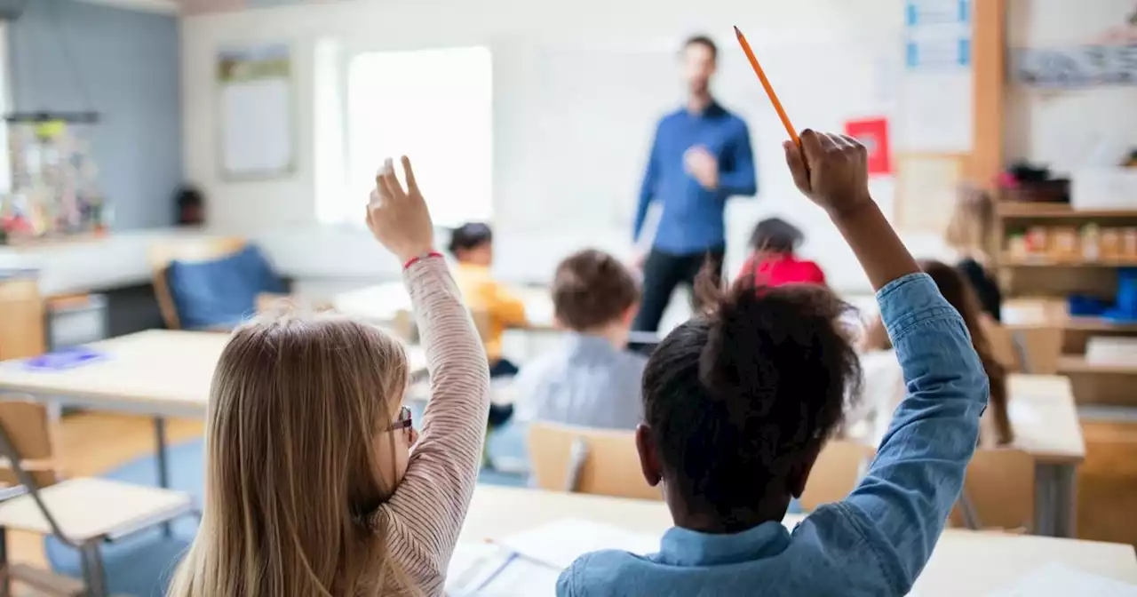 Nicola Sturgeon calls for ‘compromise' to end teachers’ pay dispute