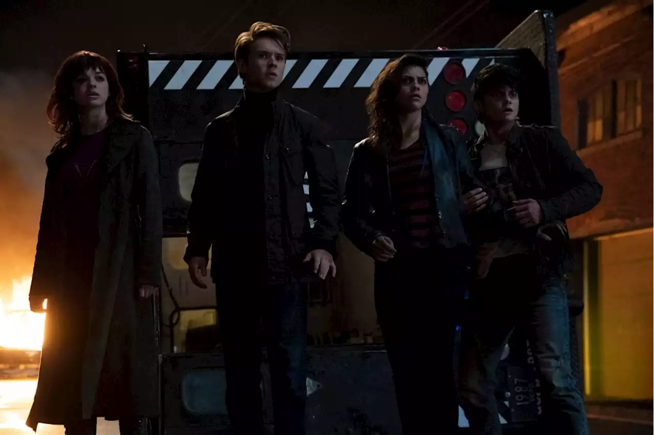 ‘Gotham Knights’, ‘Superman & Lois’ Get New Trailers From CW