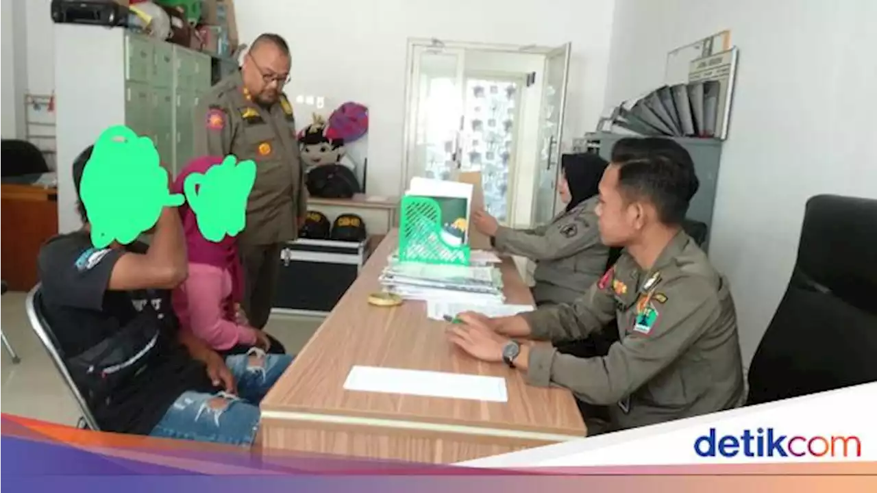 Lagi, Sejoli Bermesraan di Alun-Alun Malang Diciduk Satpol PP