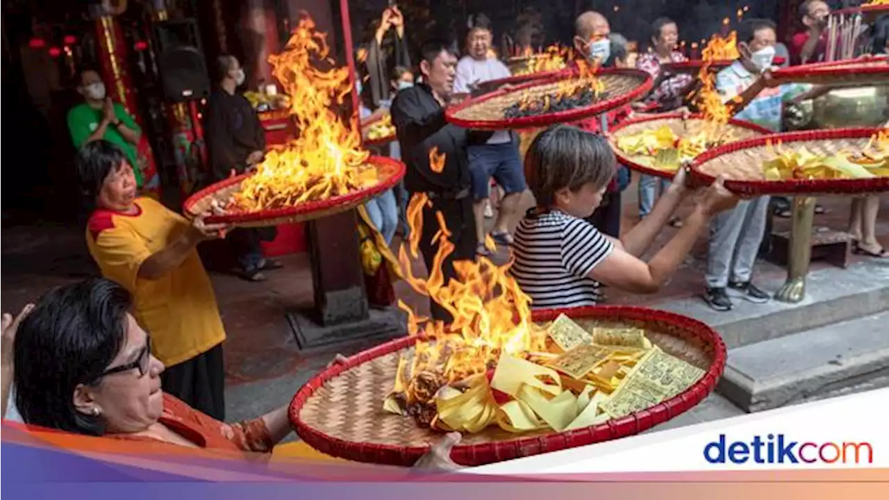 Melihat Prosesi Ritual Sang-Sin di Semarang