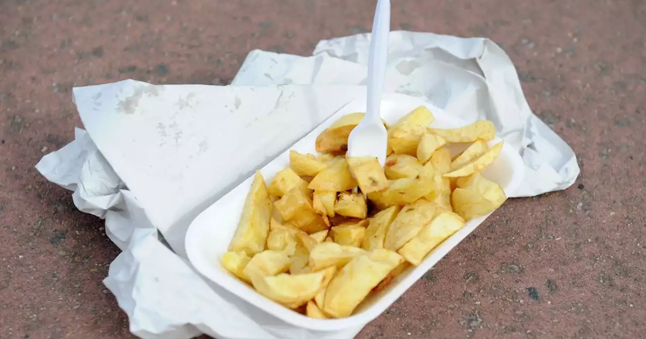 People confused by woman's 'mind-blowing' hack to eat takeaway