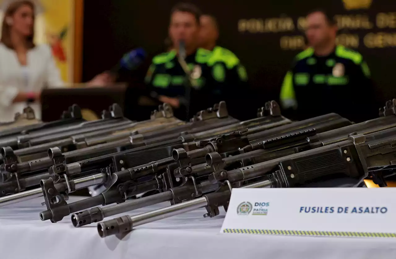 Incautan medio centenar de armas de las disidencias de las Farc