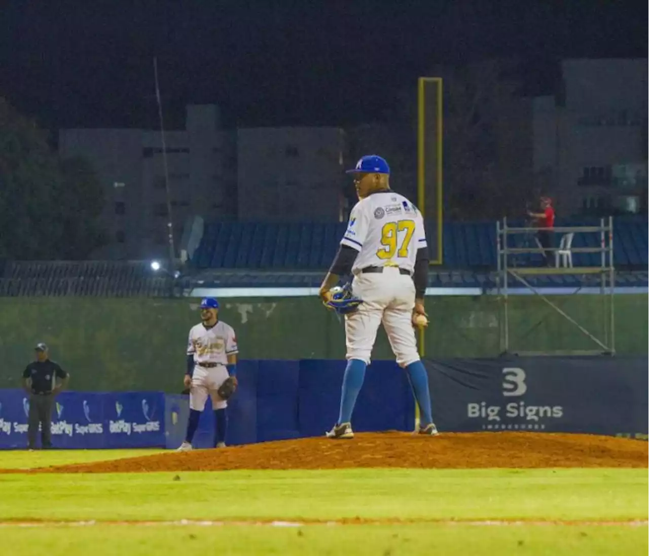 Afición monteriana se prepara para la final de béisbol