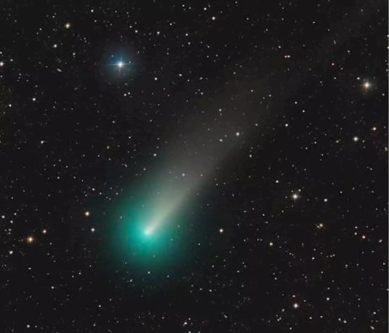 Vea el raro cometa que no pasaba por la Tierra desde hace 50 mil años