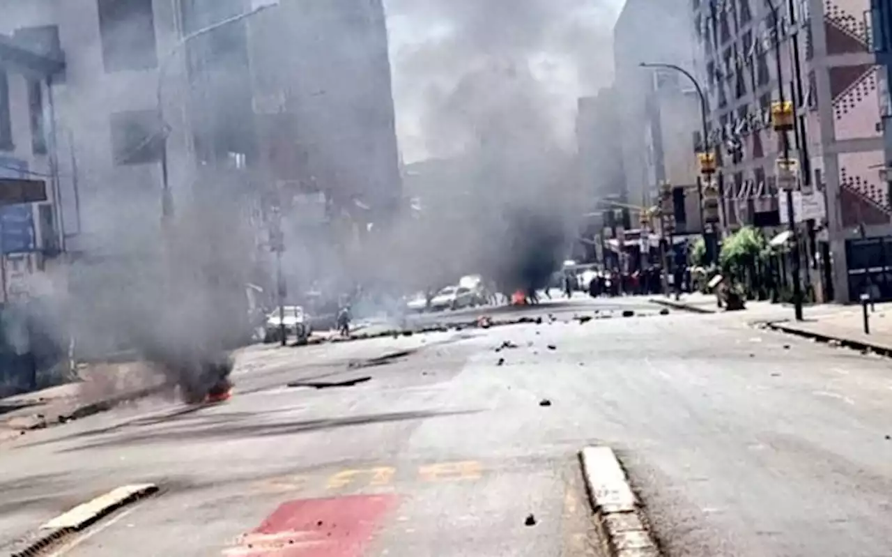 Calm restored in Joburg CDB after police clashed with protestors