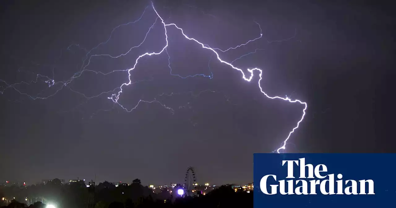 Scientists steer lightning bolts with lasers for the first time