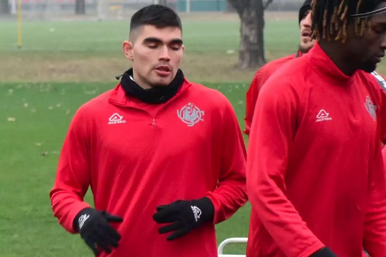 Johan Vásquez regresa a la convocatoria del Cremonese después de tres partidos