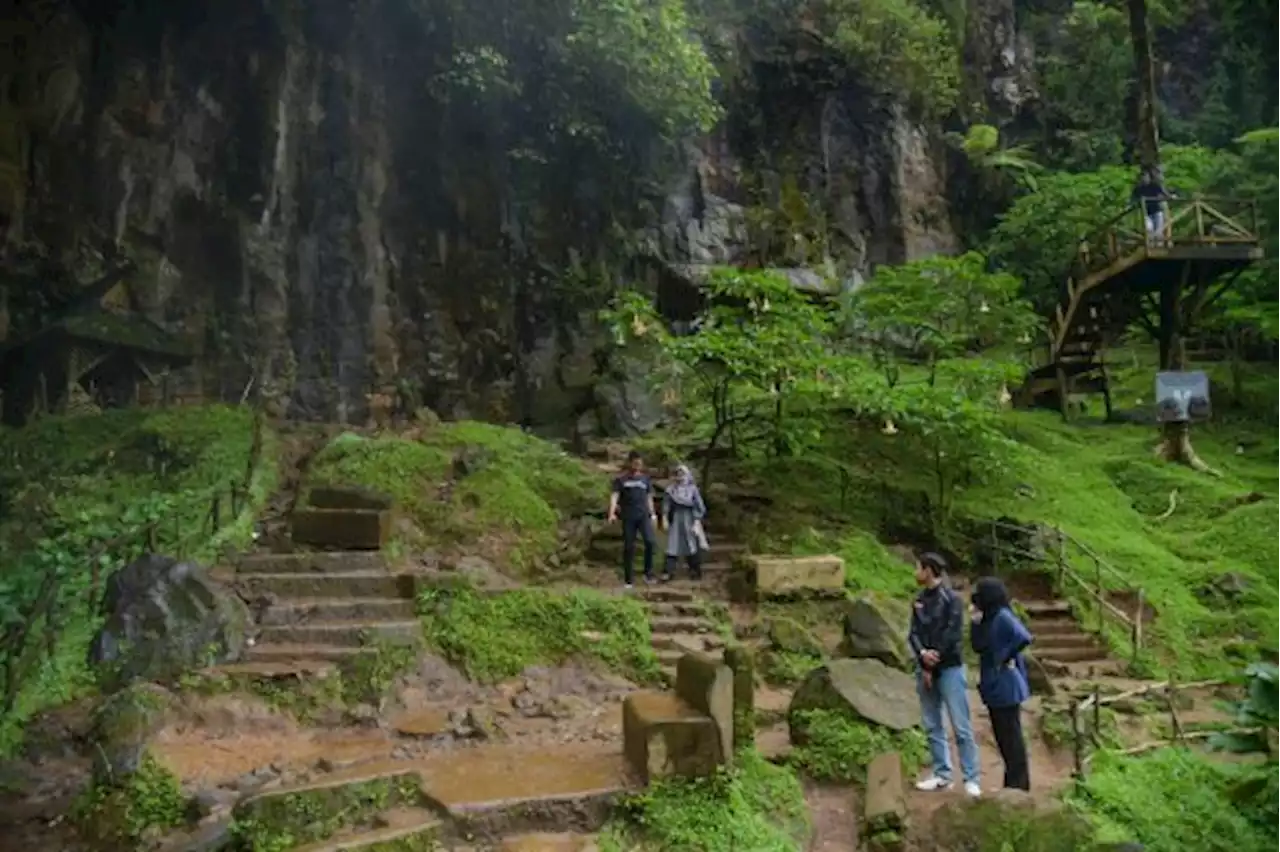 KLHK: Kunjungan Wisata Alam Kawasan Konservasi Hasilkan Rp96,7 M PNBP di 2022