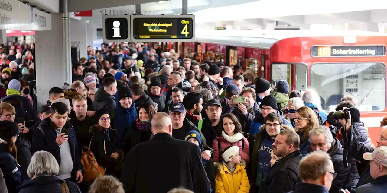 Abschied von Nürnbergs legendären Zügen: Mega-Andrang bei der letzten Fahrt der Pegnitzpfeile