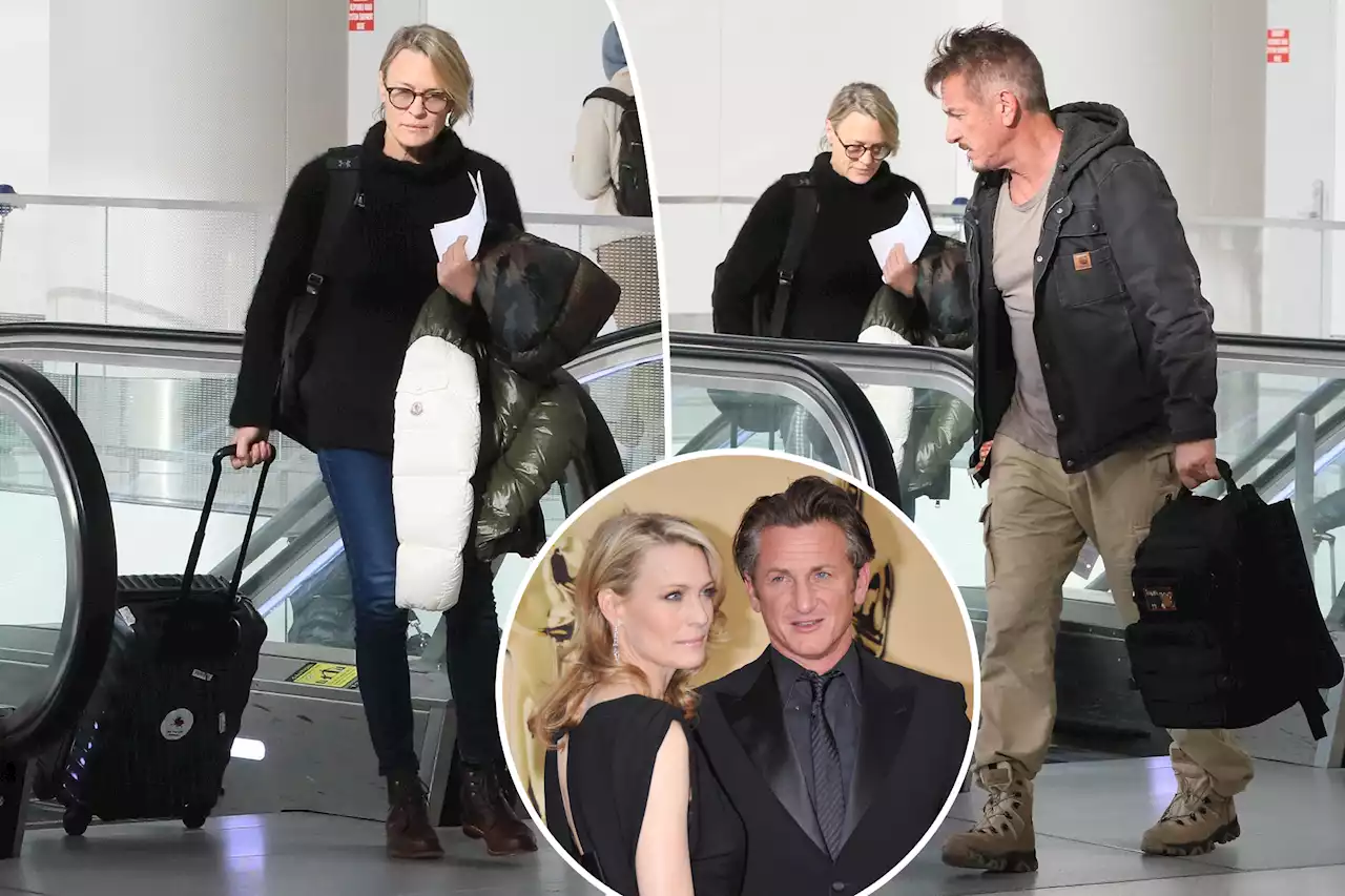 Exes Sean Penn and Robin Wright seen together for first time in years