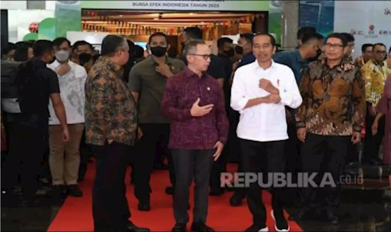 Jokowi Bertemu Pelaku Industri Jasa Keuangan di Istana, Bahas Apa? |Republika Online